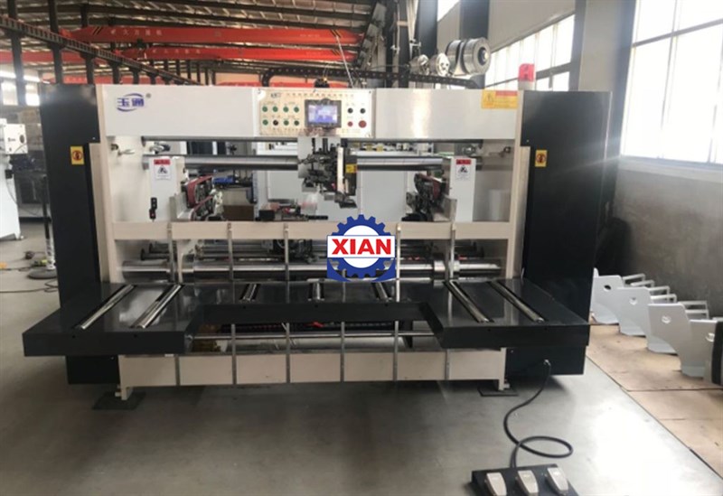 Máy Đóng Ghim Thùng Carton 2 Mảnh (4 Servo)