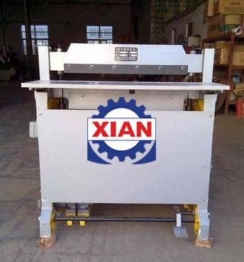 Máy Đục Lỗ Lò Xo